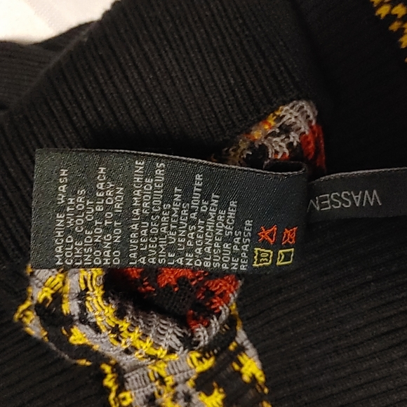 Wassem 100% Cotton Knit Pullover Sweater. Sweater. Size Small. - Picture 5 of 9